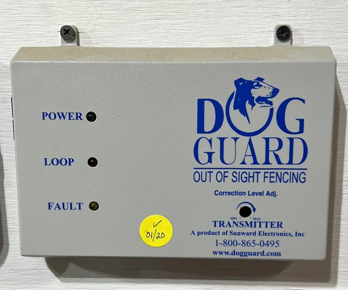 Dog Guard 2c5744e8 9d8e 4e4d ba9d 41217a818294